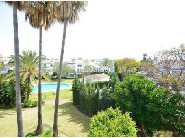 Apartamento en alquiler en Forest Hills, Costa del Sol Occidental