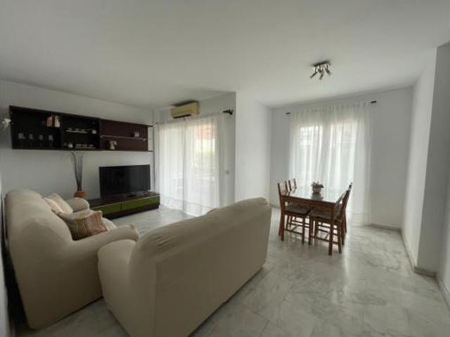 Apartamento en alquiler en Barriada Islas Canarias, Costa del Sol Occidental