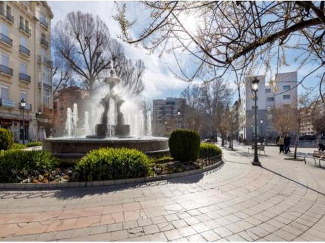 Apartamento en alquiler en Centro - Sagrario, Granada