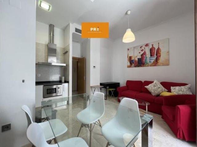 Apartamento en alquiler en Centro - Sagrario, Granada