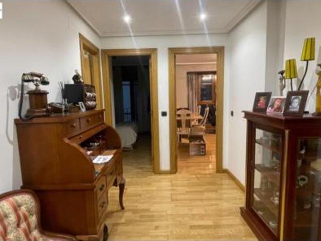Apartamento en alquiler en San Lorenzo - La Palomera - San Mamés, León