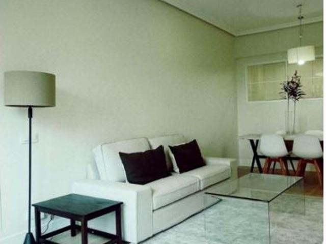 Apartamento en alquiler en Nueva España, Madrid