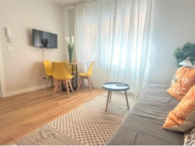 Apartamento en alquiler en Quintana, Madrid