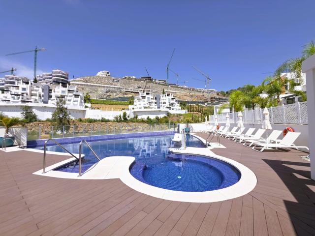 Piso en alquiler en Artola, Costa del Sol Occidental