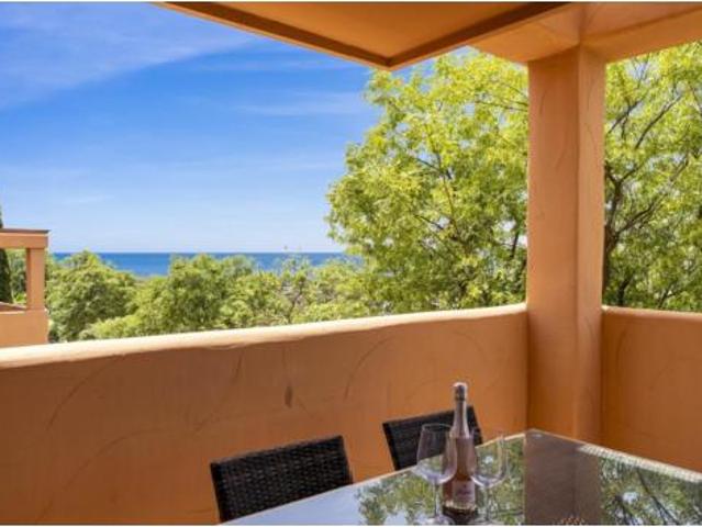 Apartamento en alquiler en Artola, Costa del Sol Occidental