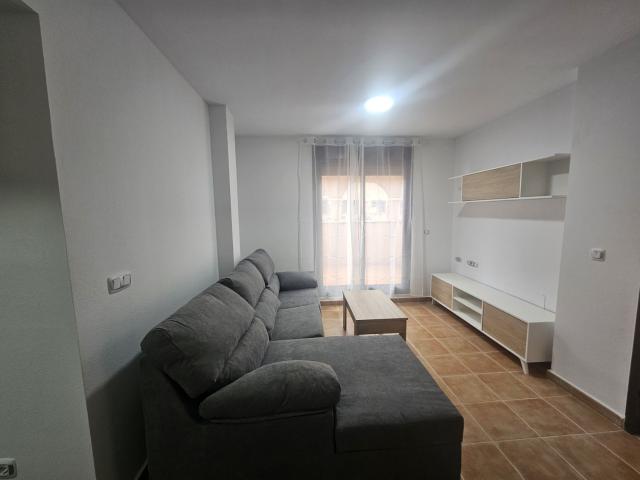 Piso en alquiler en A Lama