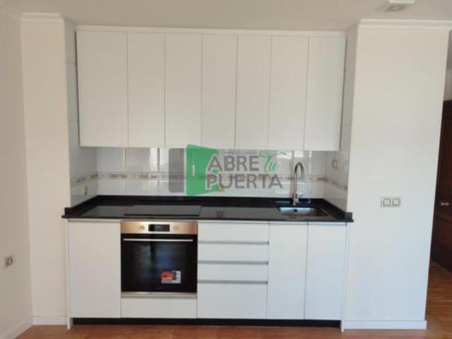 Apartamento en alquiler en Montealegre, Ourense