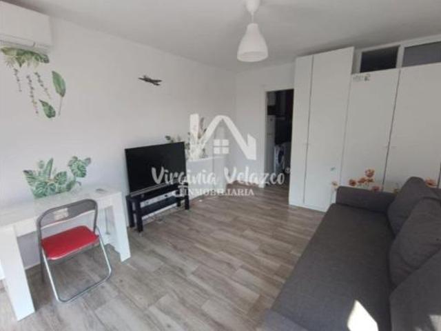 Apartamento en alquiler en La Cala del Moral, La Axarquía