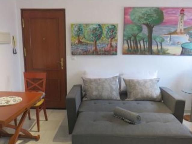 Apartamento en alquiler en Los Remedios, Sevilla