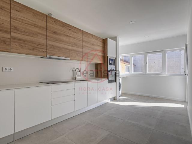Apartamento venda em Bairro Alves Redol, Alto do Seixalinho, Santo André e Verderena