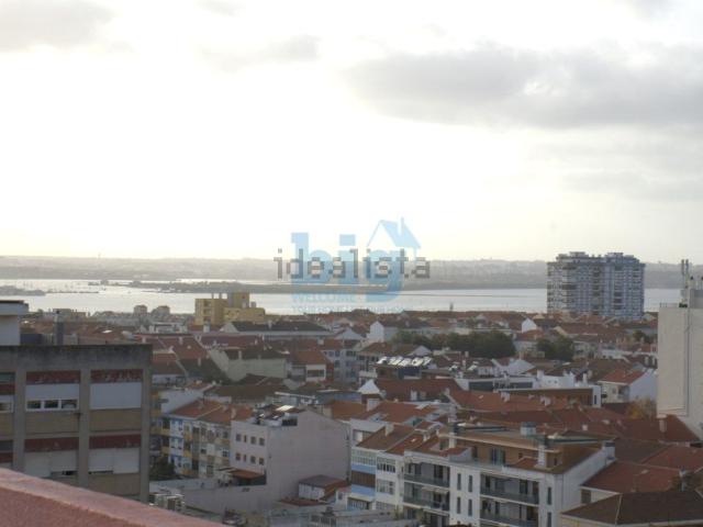 Duplex venda em Verderena, Setúbal