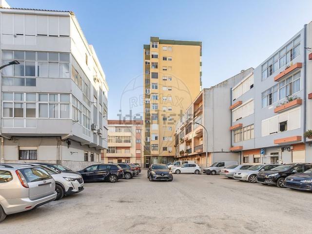 Apartamento venda em Casquilhos, Alto do Seixalinho, Santo André e Verderena