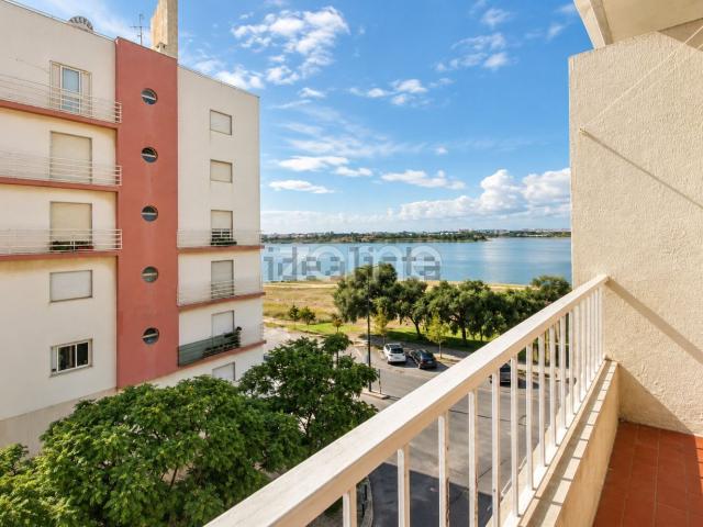 Apartamento venda em Bairro 25 de Abril, Alto do Seixalinho, Santo André e Verderena