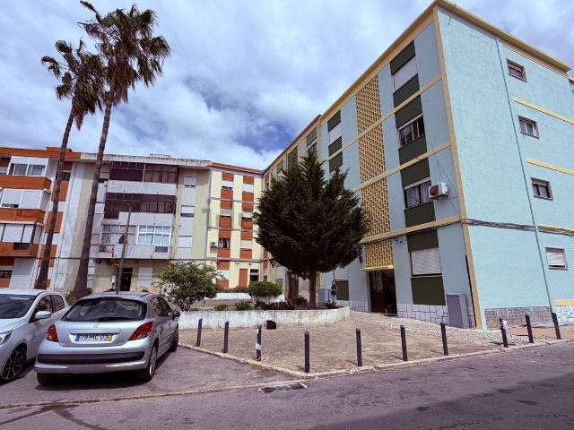 Apartamento alugar em Verderena, Setúbal