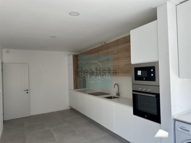 Apartamento venda em Bairro Alves Redol, Alto do Seixalinho, Santo André e Verderena