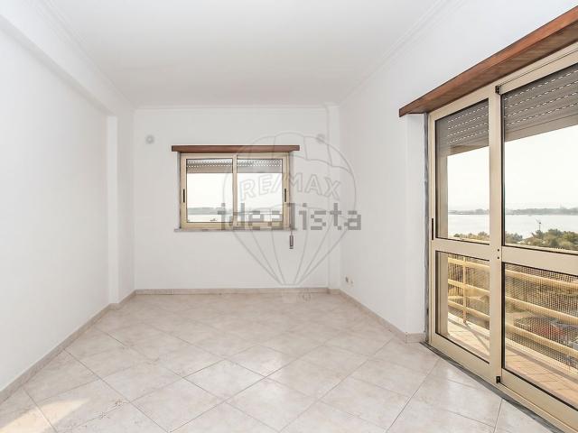 Apartamento venda em Verderena, Setúbal