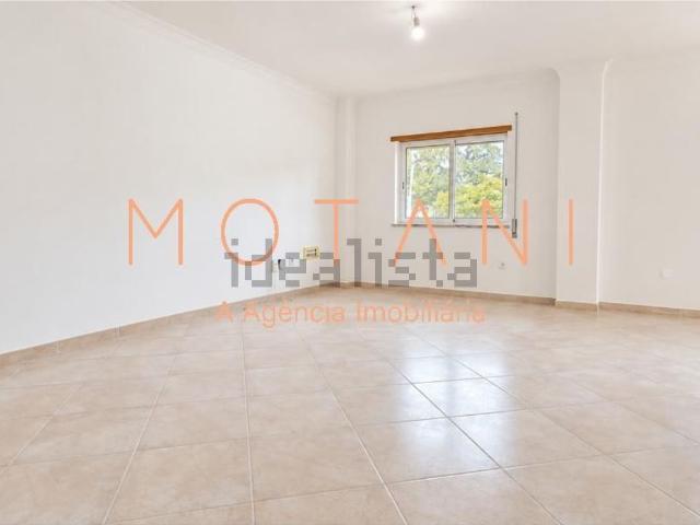 Apartamento venda em Casquilhos, Alto do Seixalinho, Santo André e Verderena