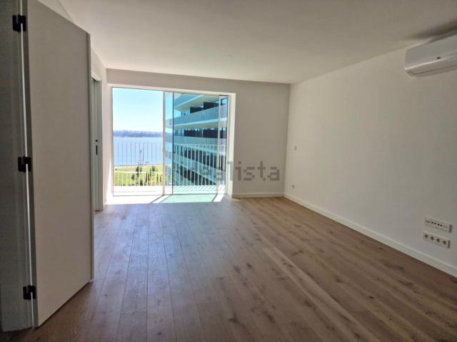 Apartamento alugar em Verderena, Setúbal