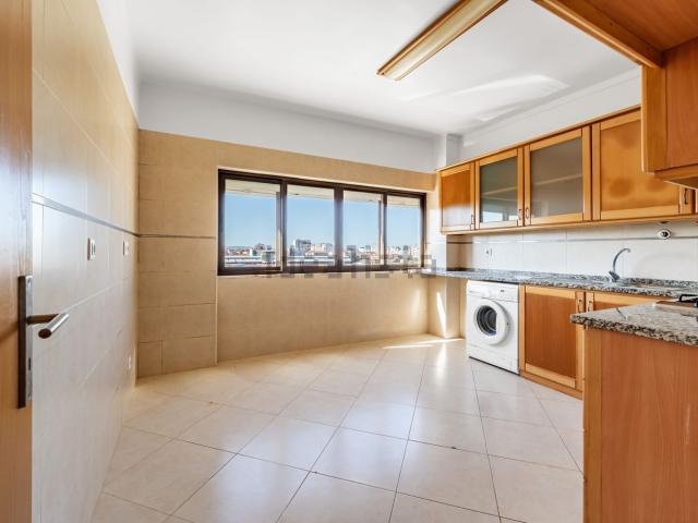 Apartamento venda em Alto do Seixalinho, Alto do Seixalinho, Santo André e Verderena