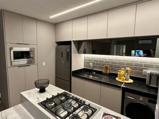Apartamento venda em Região Geográfica Imediata do Distrito Federal, Região Integrada de Desenvolvimento do Distrito Federal e Entorno