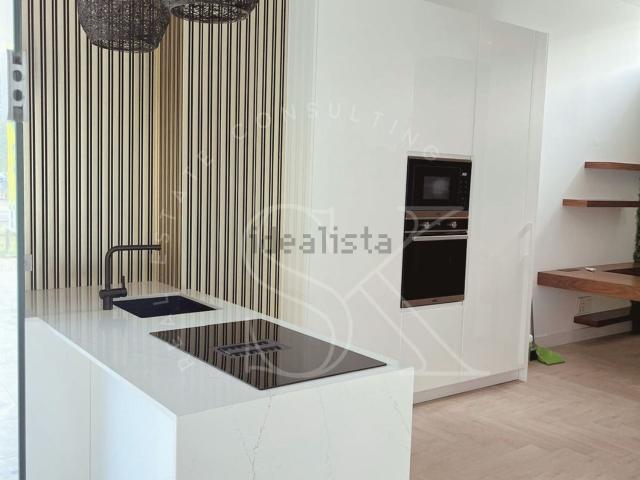 Duplex venda em Alvalade, São João de Brito