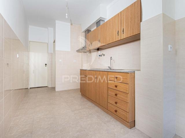 Apartamento alugar em Cais de Vila Franca de Xira, Vila Franca de Xira