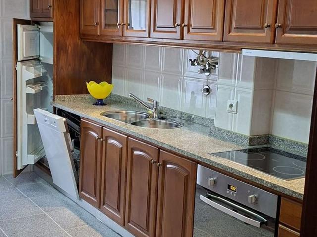 Apartamento alugar em Alvito (São Pedro e São Martinho) e Couto, Arcozelo