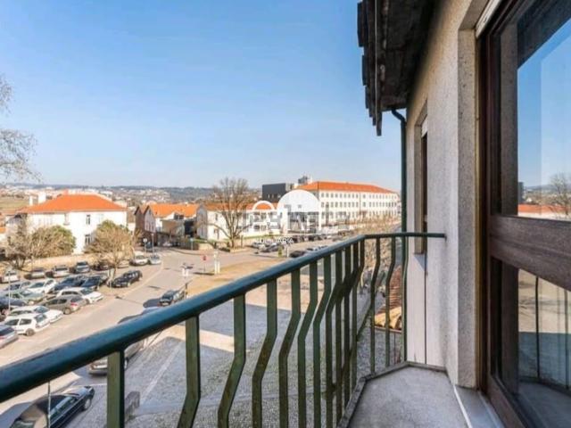 Apartamento alugar em Campo da Feira, Amarante
