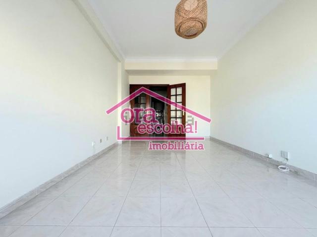 Apartamento venda em Bairro dos Corticeiros, Seixal