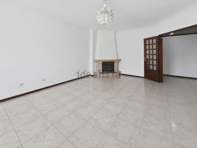 Apartamento alugar em Seixal, Amora