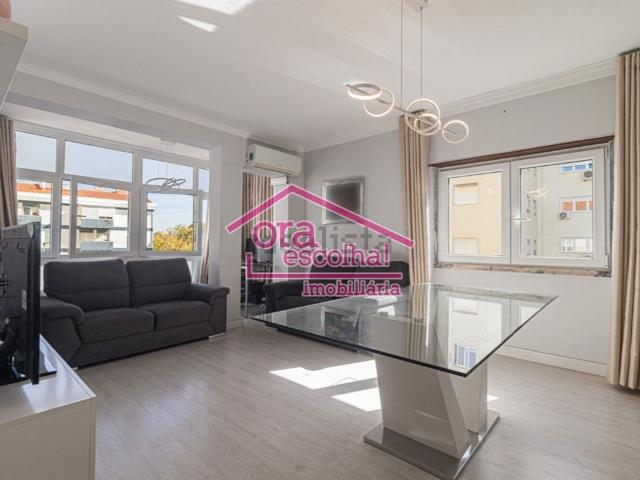 Apartamento venda em Bairro dos Corticeiros, Seixal