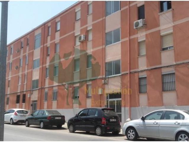 Piso en alquiler en Reyes Huertas, Cáceres