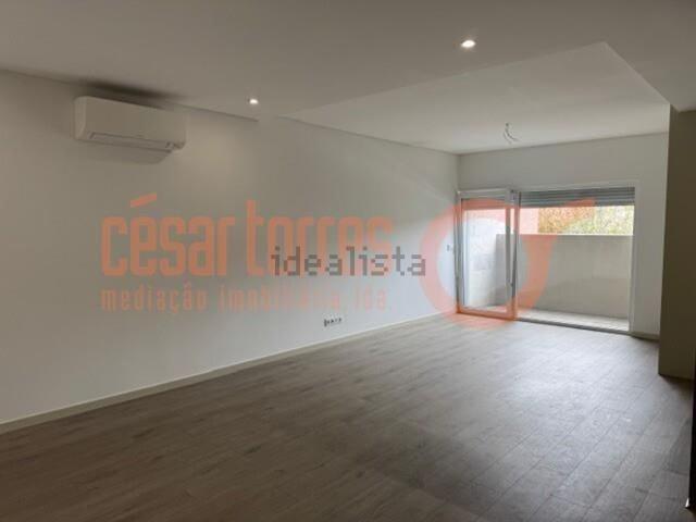 Apartamento alugar em Arcozelo, Porto