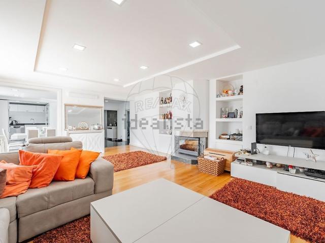 Apartamento venda em Vila Boa, Arcozelo