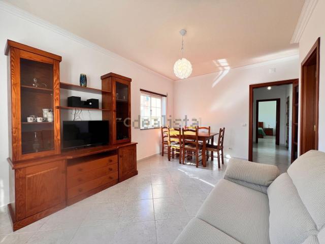 Apartamento alugar em Armação De Pêra, Faro