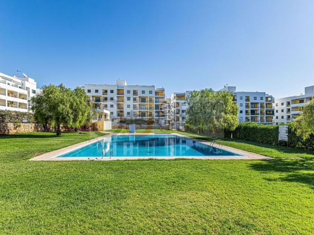 Apartamento alugar em Urbanização Solário da Praia, Armação De Pêra