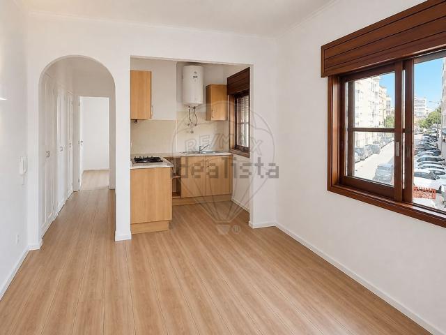 Apartamento venda em Armação De Pêra, Faro