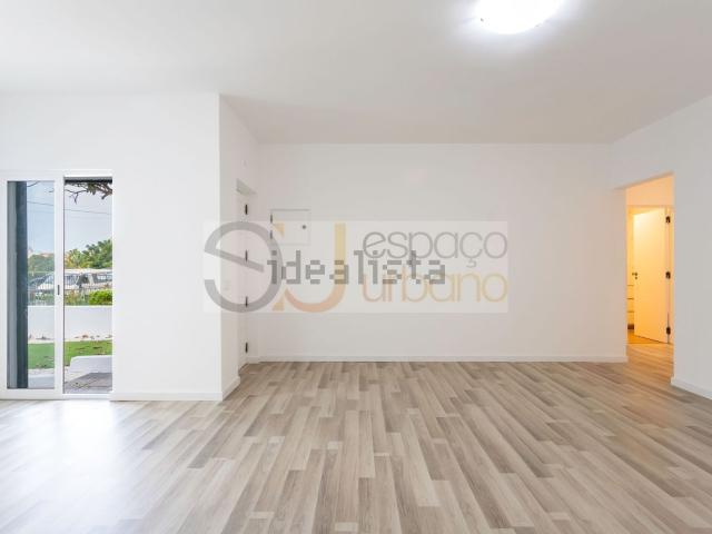 Apartamento venda em Armação De Pêra, Faro