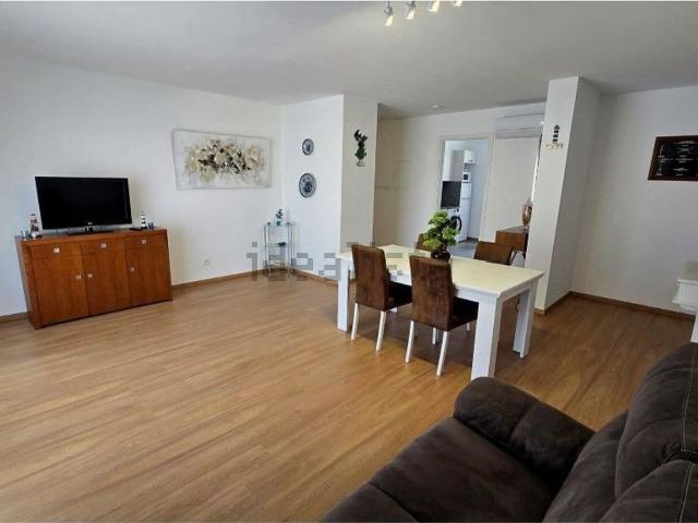 Apartamento alugar em Armação De Pêra, Faro