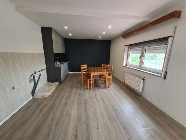 Apartamento alugar em Charneca de Caparica e Sobreda, Almada
