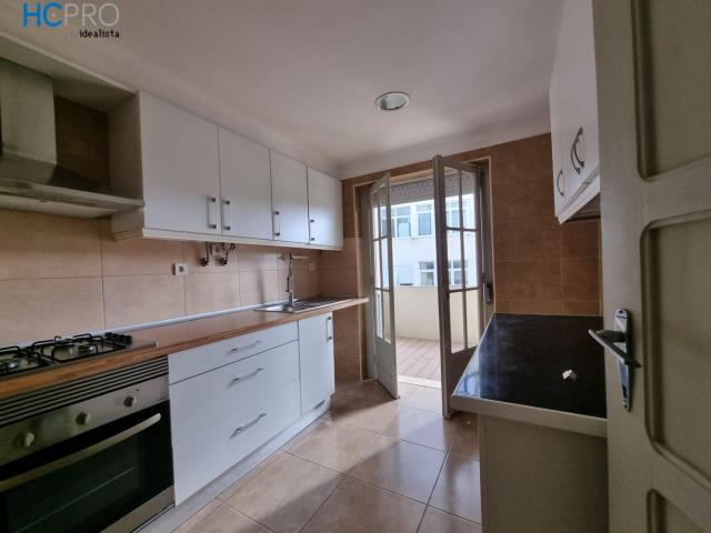 Apartamento alugar em Ginjal, Almada