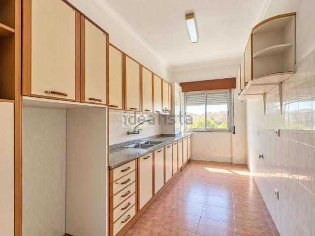 Apartamento venda em Torre da Marinha, Seixal