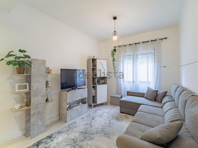 Apartamento venda em Torre da Marinha, Seixal