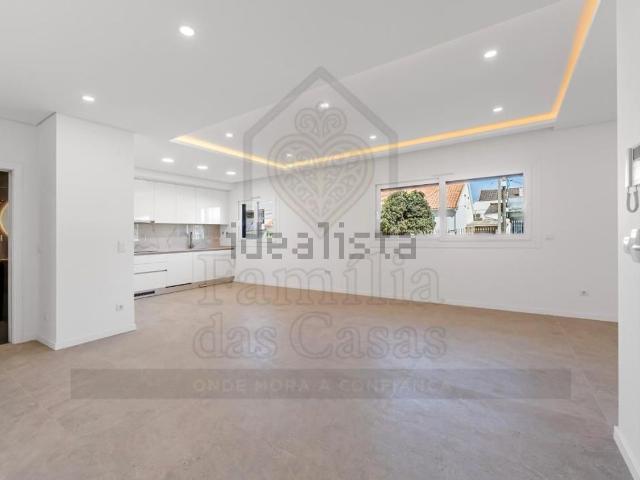 Apartamento venda em Seixal, Setúbal