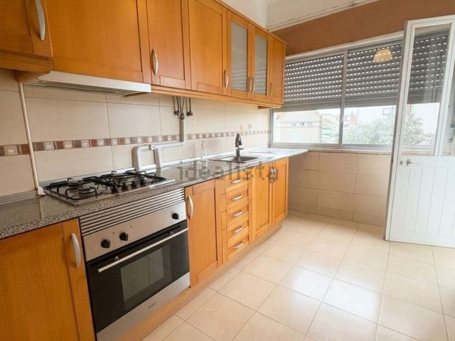 Apartamento venda em Torre da Marinha, Seixal