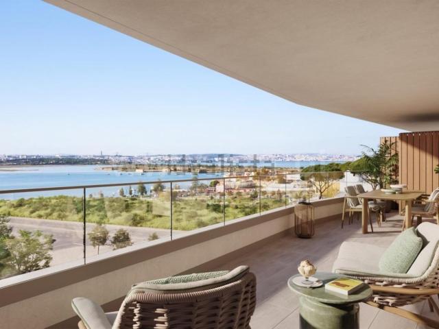 Apartamento venda em Quinta do Outeiro, Seixal