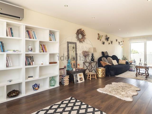 Apartamento venda em Seixal, Setúbal