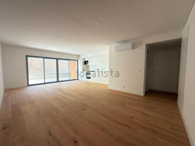 Apartamento venda em Quinta do Outeiro, Seixal