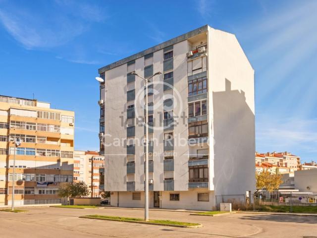 Apartamento venda em Torre da Marinha, Seixal