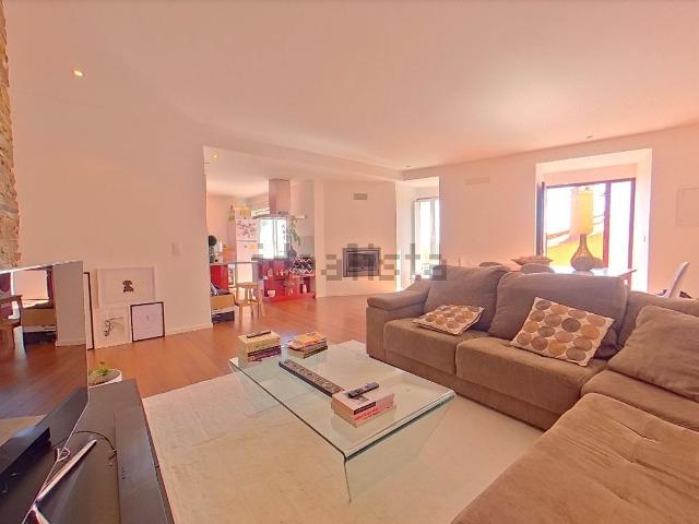 Apartamento venda em Arruda Dos Vinhos